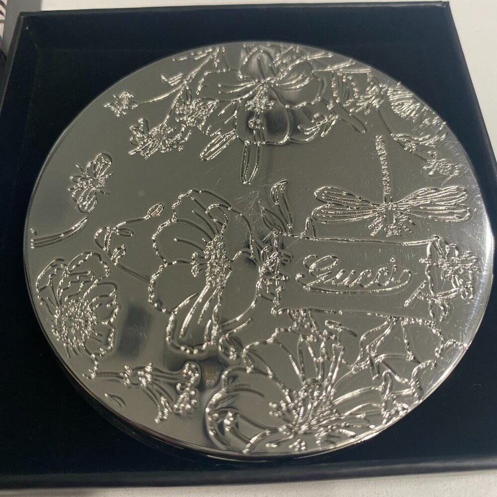 Gucci Flora Double Mirror Compact in SILVER